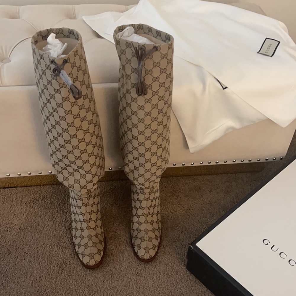 NWT Authentic Gucci Monogram Boots Sz 39.5